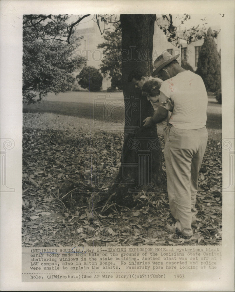 1963 Press Photo Blasts Louisiana State Capitol LSU - Historic Images