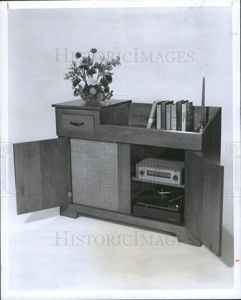 Press Photo Stereo Record Player - Historic Images