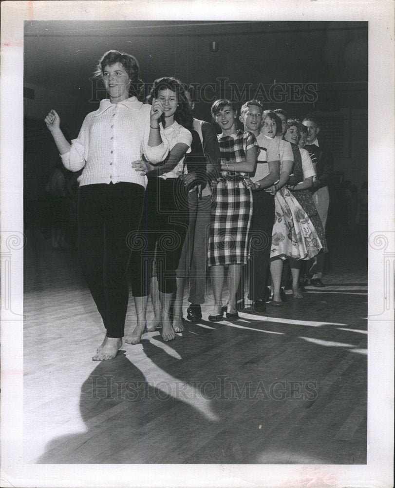 1959 Press Photo Bunny Hop Gulf port record Romp Doing - Historic Images