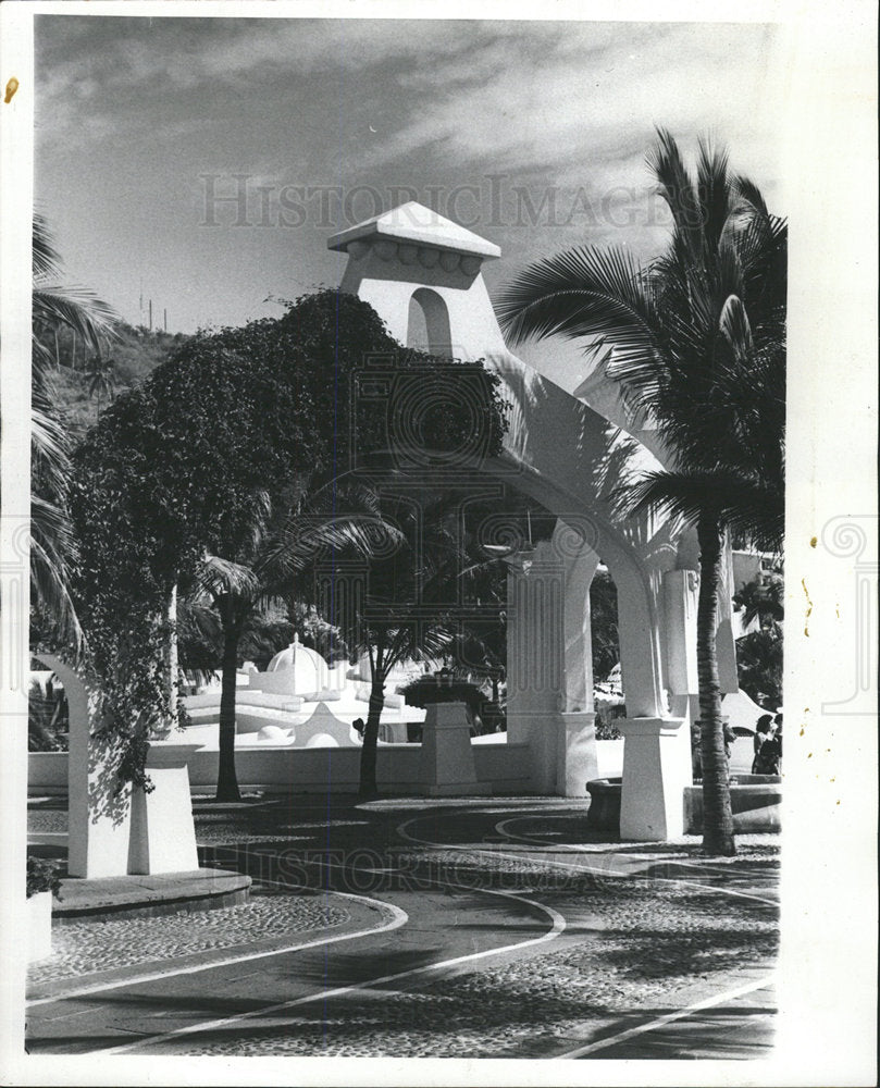 1980 Press Photo Las Hadas Manzanillo Mexico city show - Historic Images