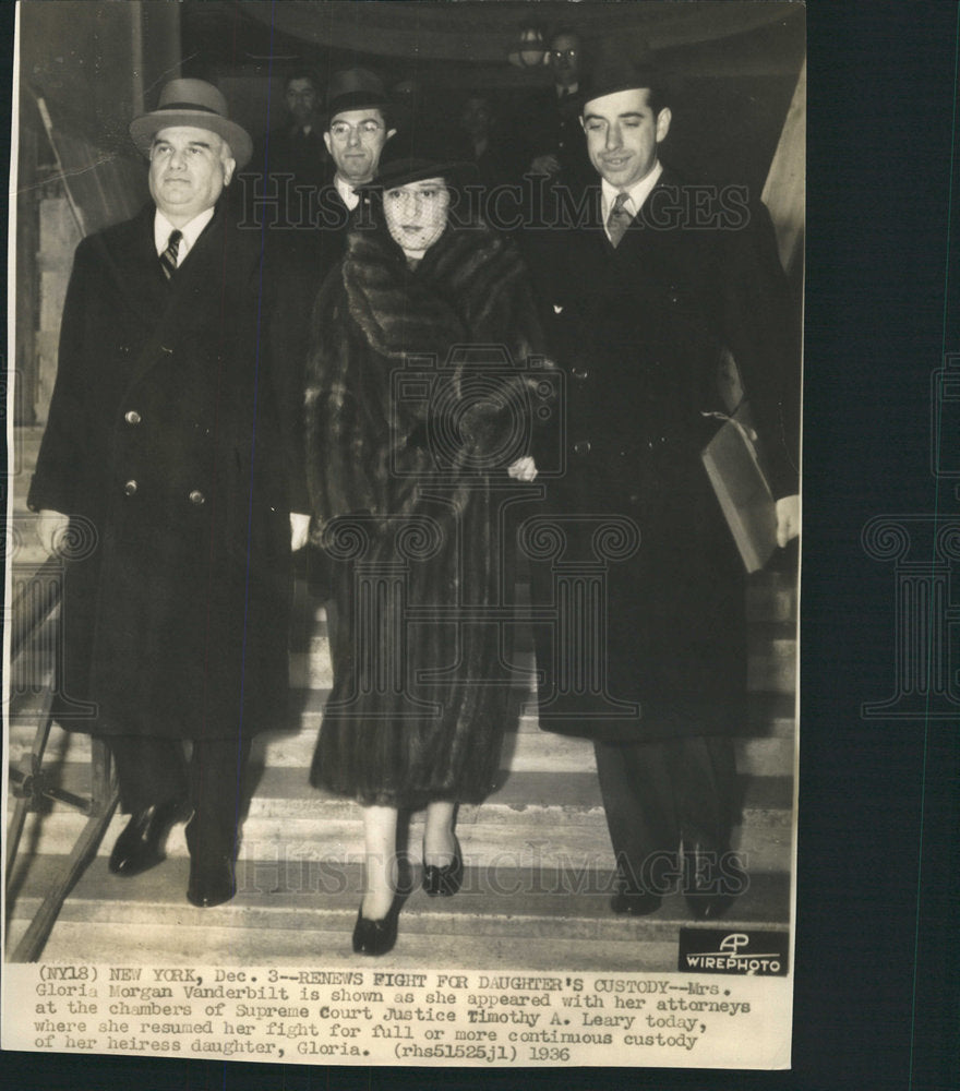 1936 Press Photo Gloria Morgan Vanderbilt Switzerland - Historic Images