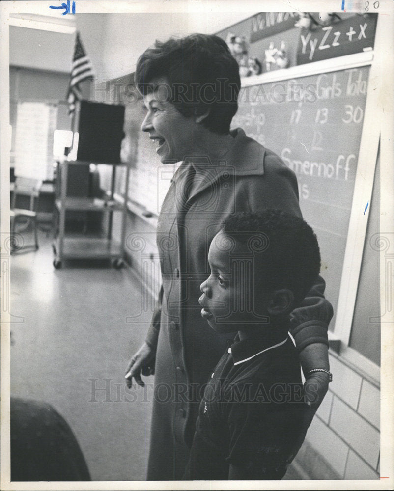 1969 Press Photo Ellis School Edith Smernoff Gary Wash - Historic Images