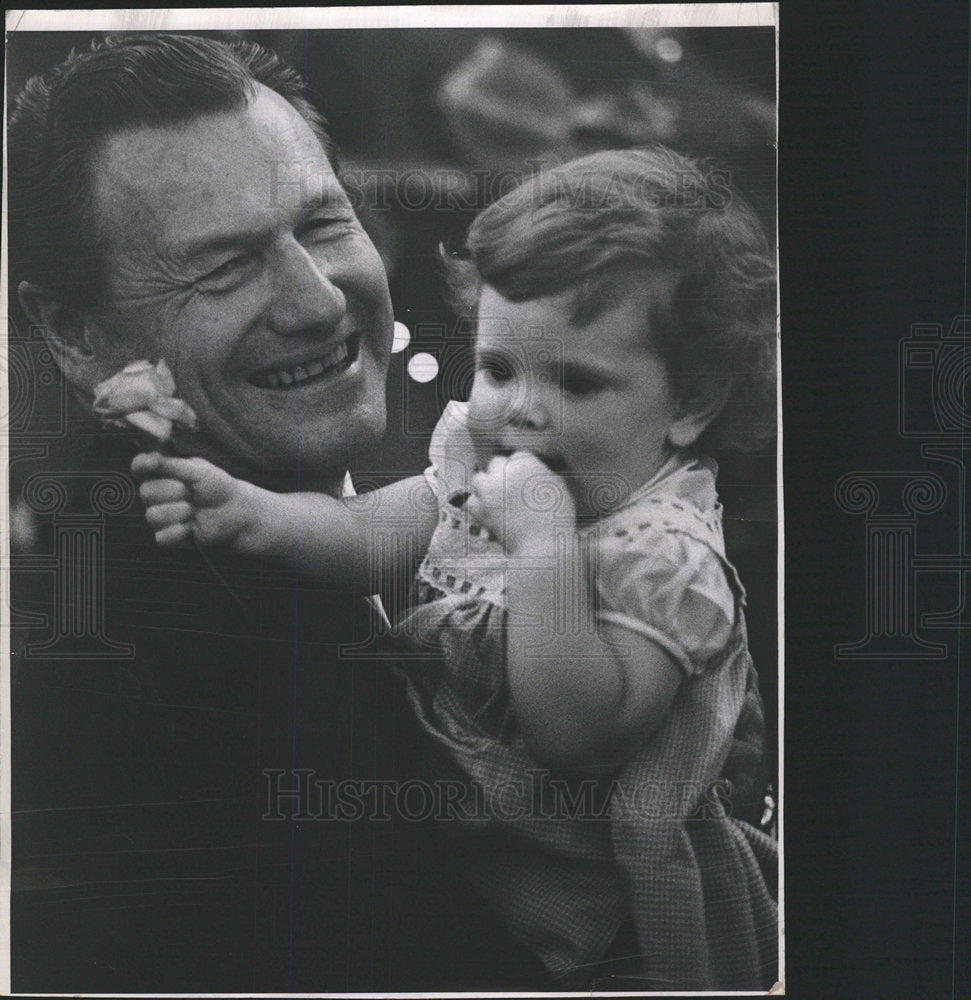 1962 Press Photo Gov Nelson Rockefeller Daniel Rodney - Historic Images