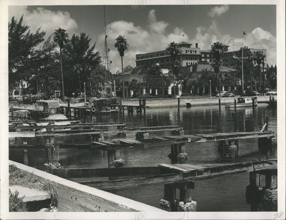 1951 Press Photo Central Yacht Basin shallow  Water - Historic Images