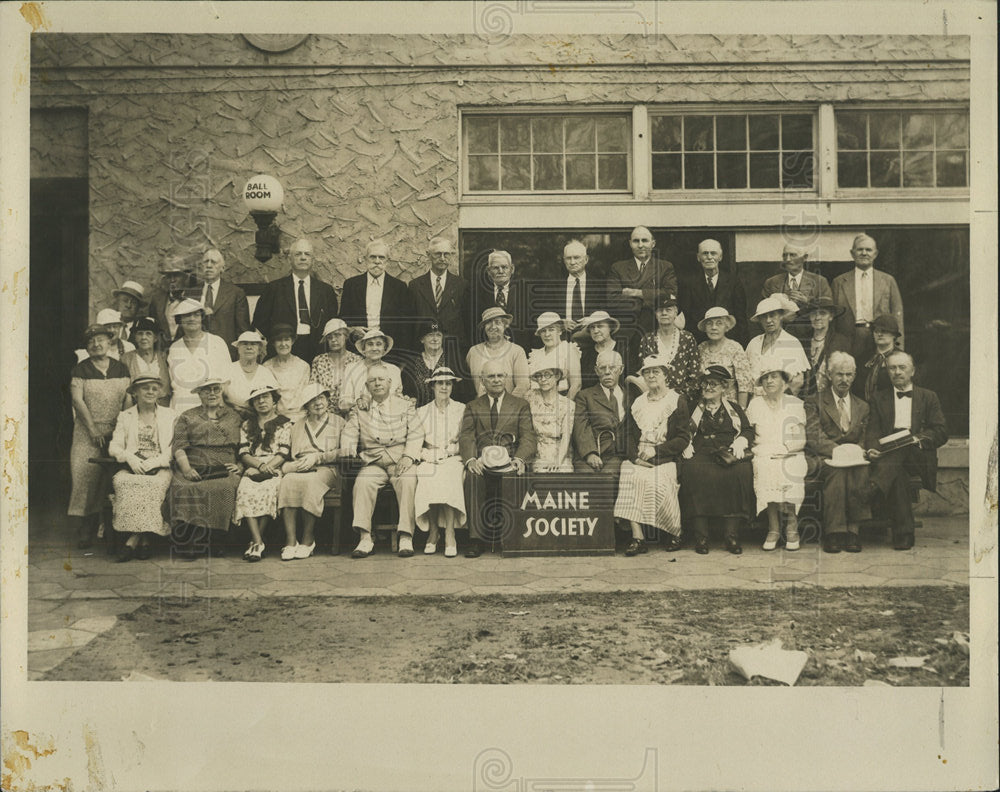 Press Photo Maine Society Members - Historic Images