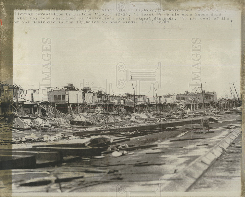 1974 Press Photo Stuart Highway Darwin broken buildling - Historic Images