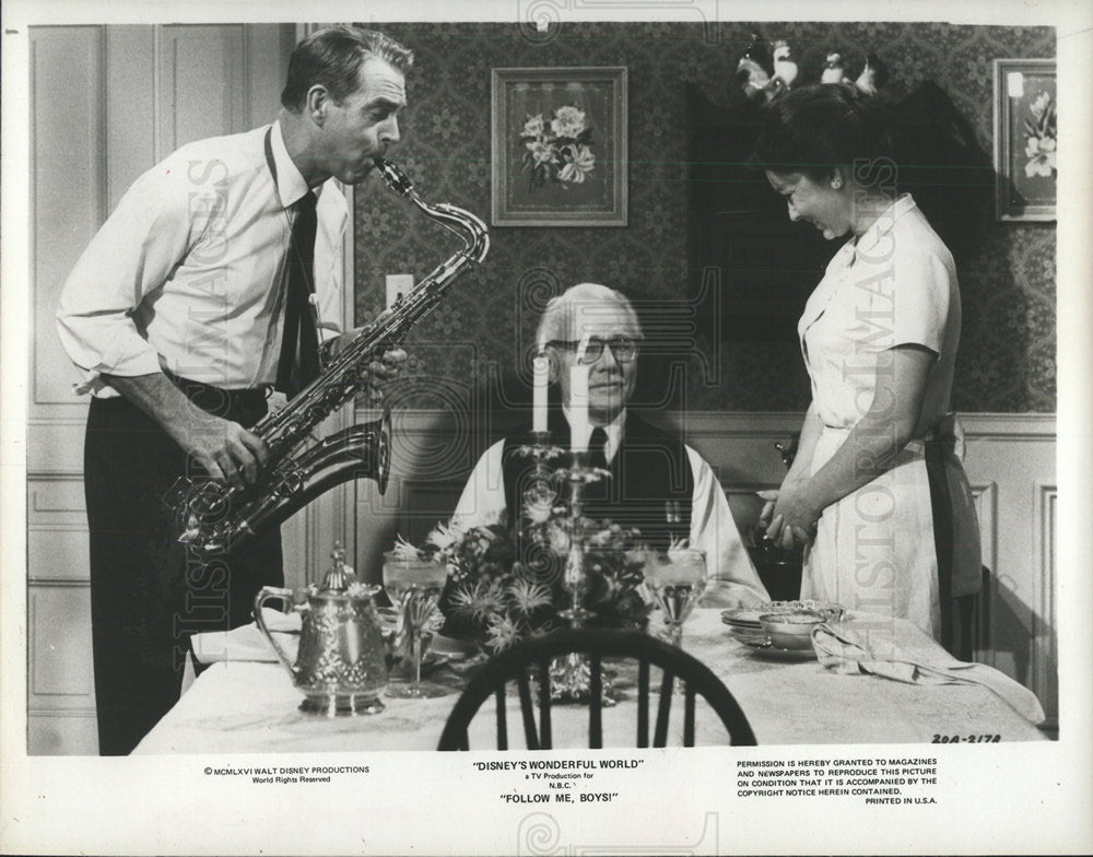 1981 Actors Fred MacMurray Charlie Ruggles - Historic Images