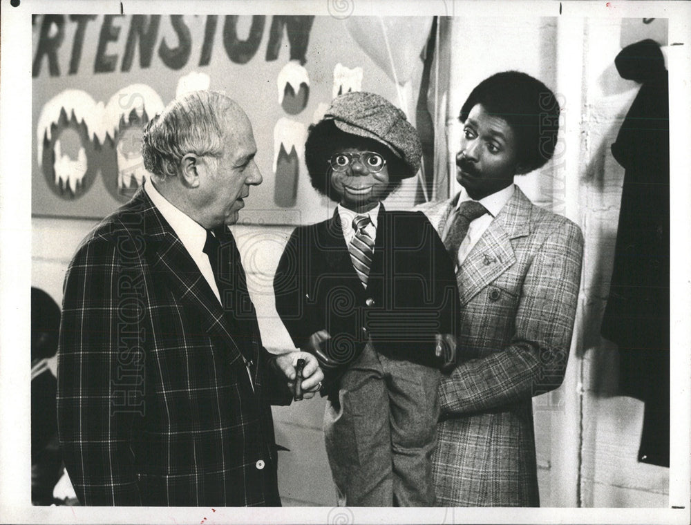 1980 Press Photo TV Show, The White Shadow - Historic Images