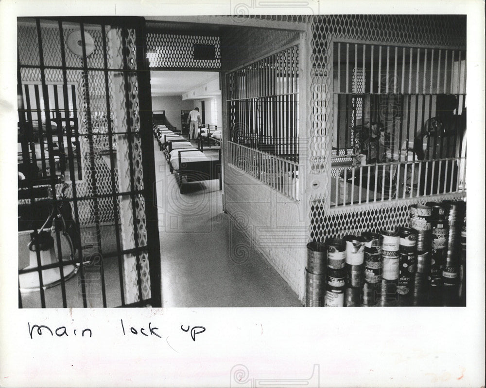 1982 Press Photo Brooksville Road Prison Main Lockup - Historic Images