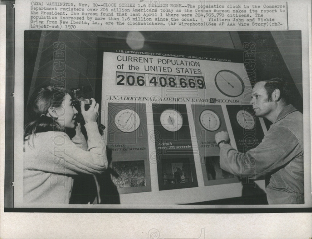 1970 Press Photo Population Clock Registers 206 Million - Historic Images