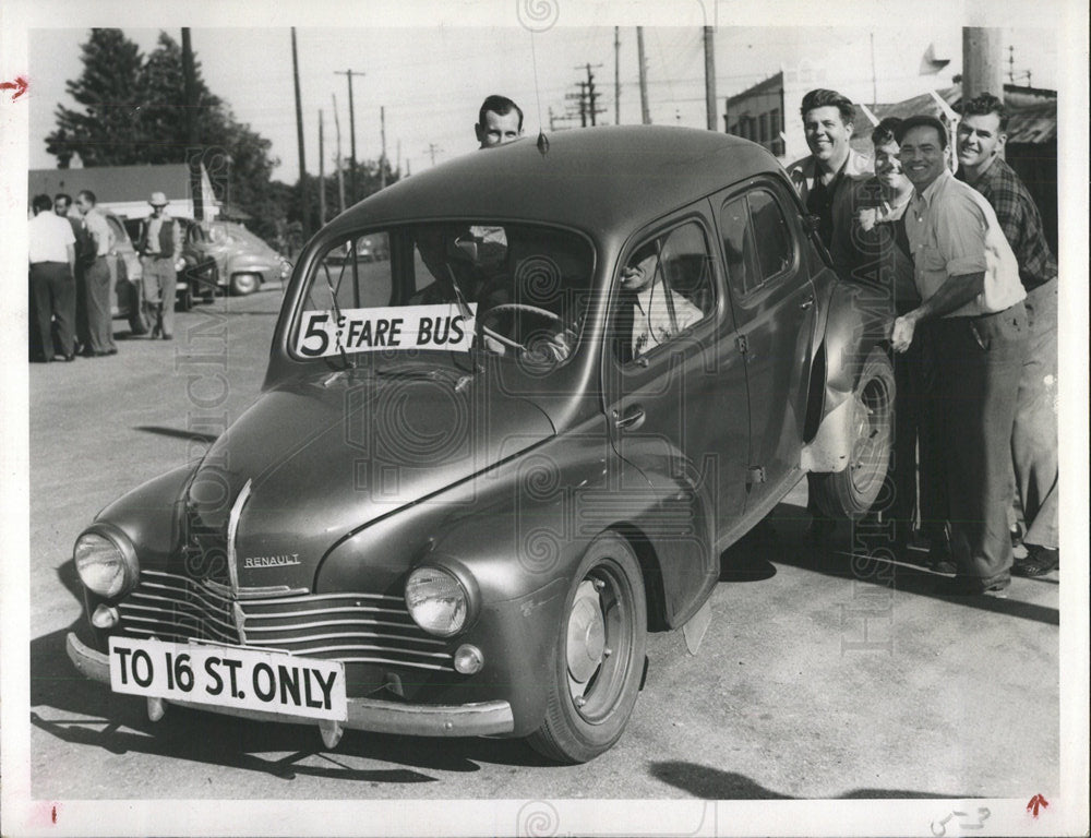 1951 Press Photo Bus Driver Strikes Jobs Unions - Historic Images