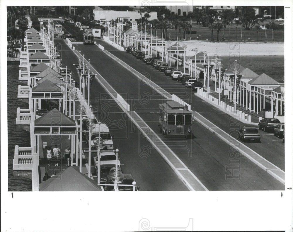 1988 Press Photo St Petersburg Municipal Pier Trolleys - Historic Images