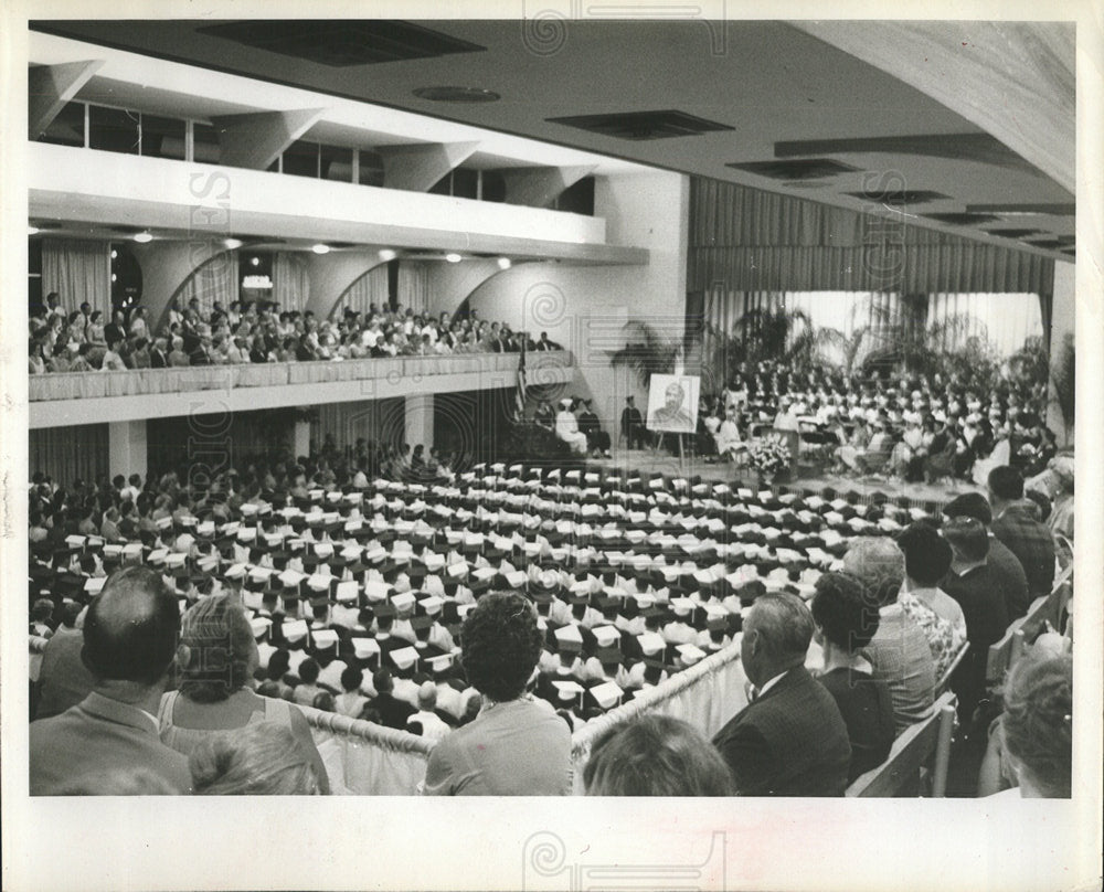 1962 Press Photo Graduation at Manatee High School 1962 - Historic Images