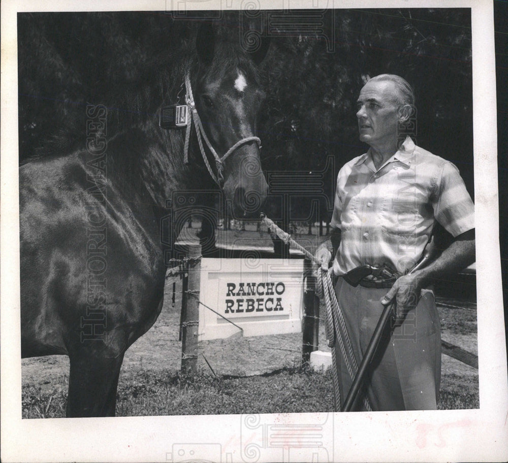 1968 Press Photo Rancho Rebeca preps for parade - Historic Images