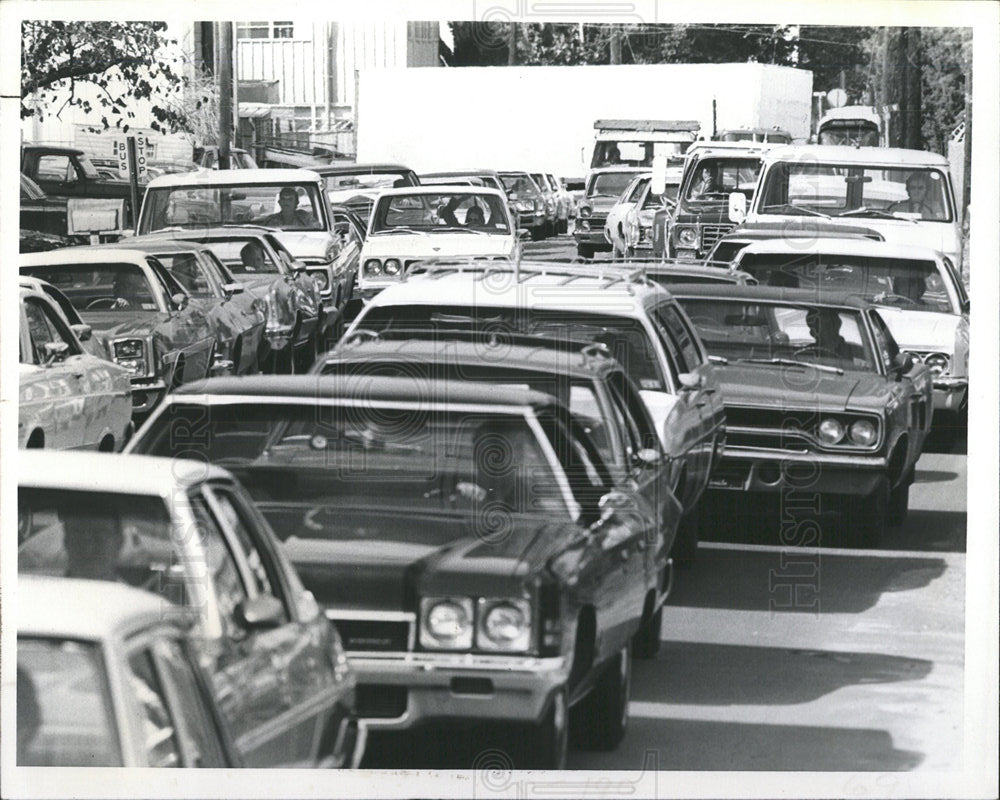 1977 Press Photo Bradenton has bumper to bumper traffic - Historic Images