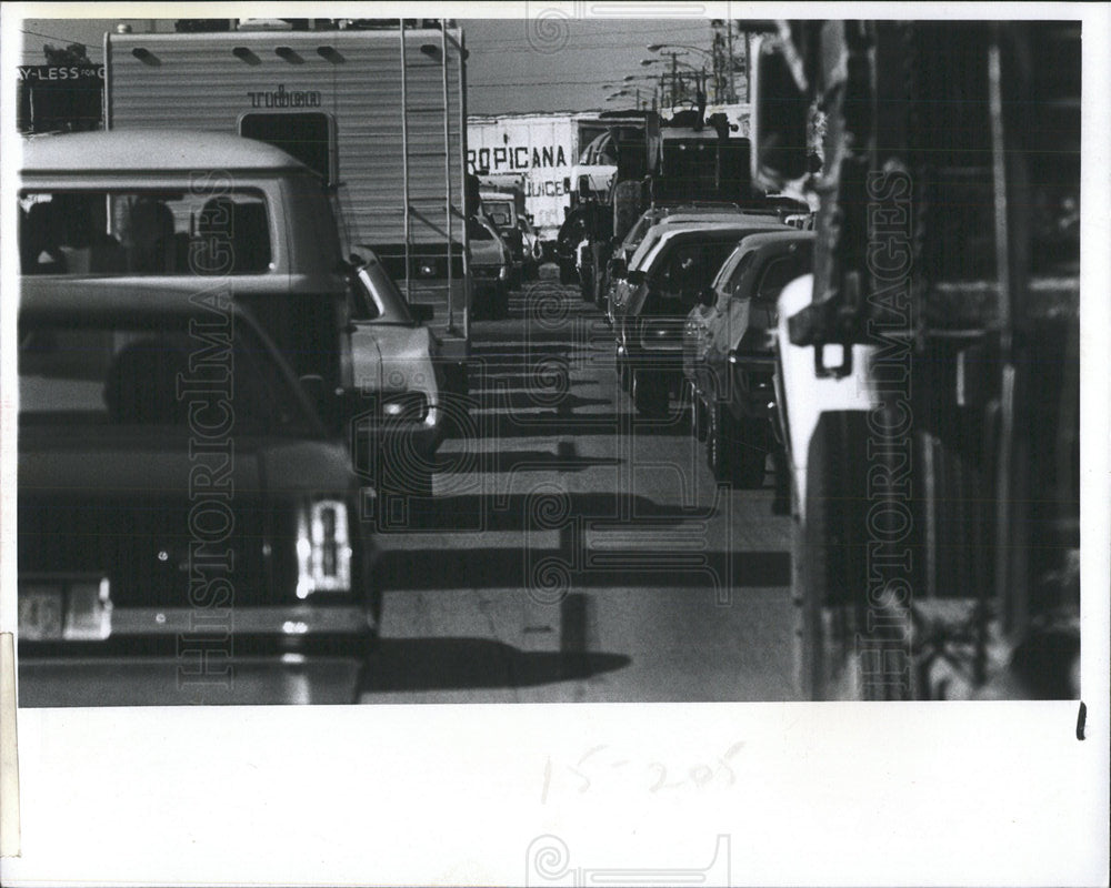 1977 Press Photo Bradenton Tourist Traffic Jam - Historic Images