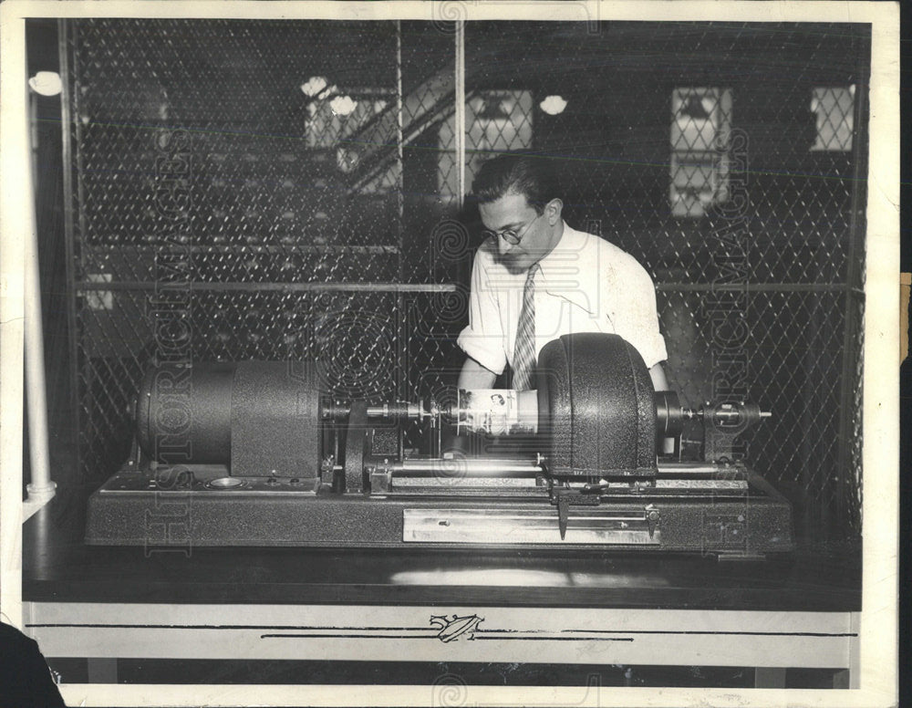 1934 Press Photo Denver Post Worker Sending Wirephoto - Historic Images