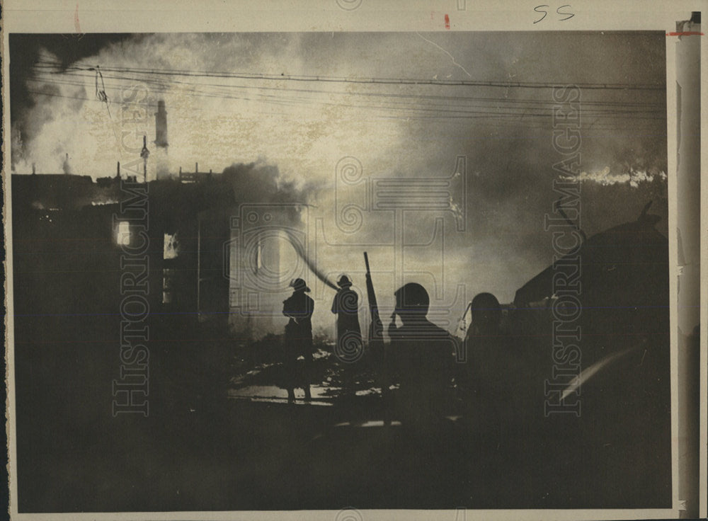 1969 Press Photo Nebraska Rioters Start Fires - Historic Images