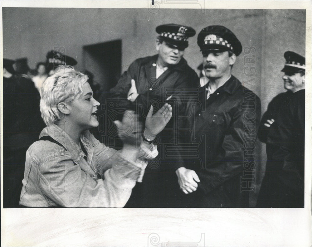 1989 Press Photo Protesters Arrested E1 Salvador - Historic Images