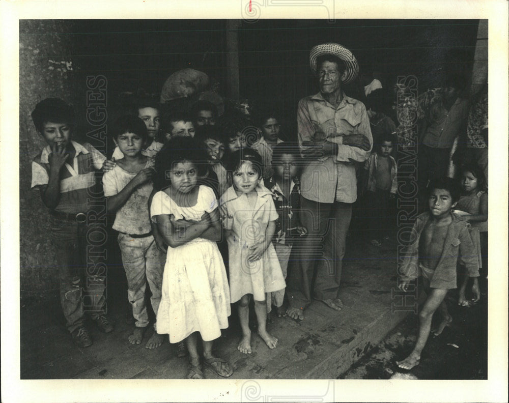 1989 Press Photo El Salvador People - Historic Images