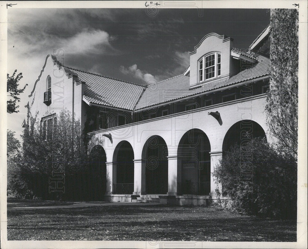 1946 Press Photo Stratton Home Lincoln Hall - Historic Images