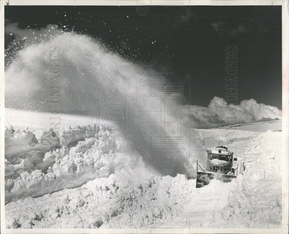 1958 Press Photo Rocky Mountain National Park Snow - Historic Images