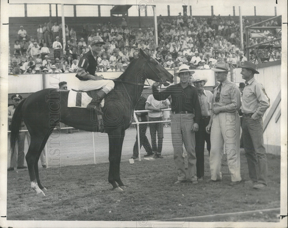 1947 Brown Weasal Wins Carberry Handicap-Historic Images