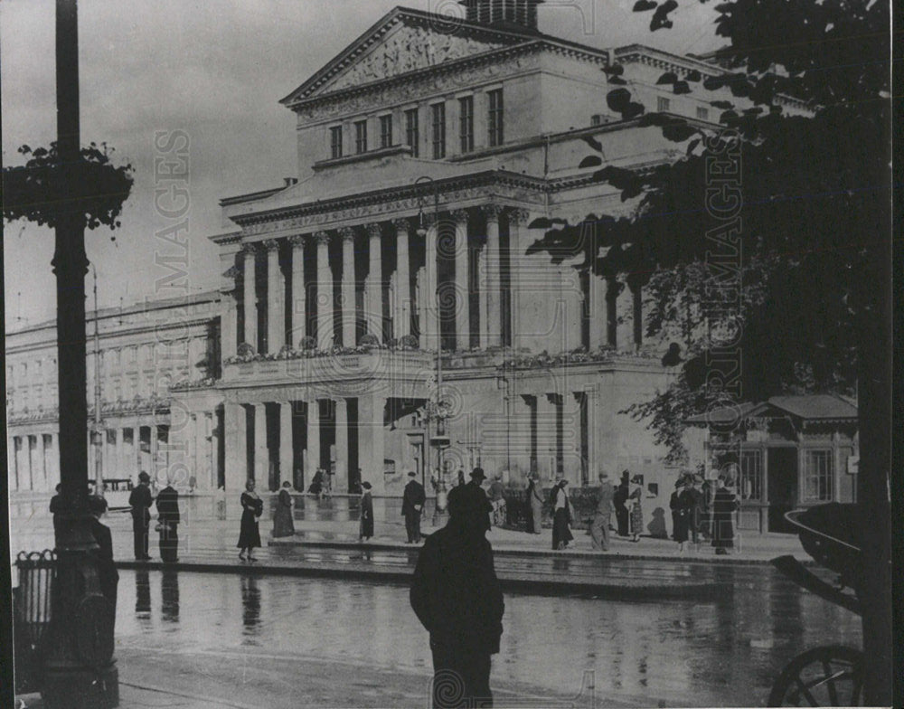 Press Photo Poland Cities Warsaw Building Great Theater - Historic Images