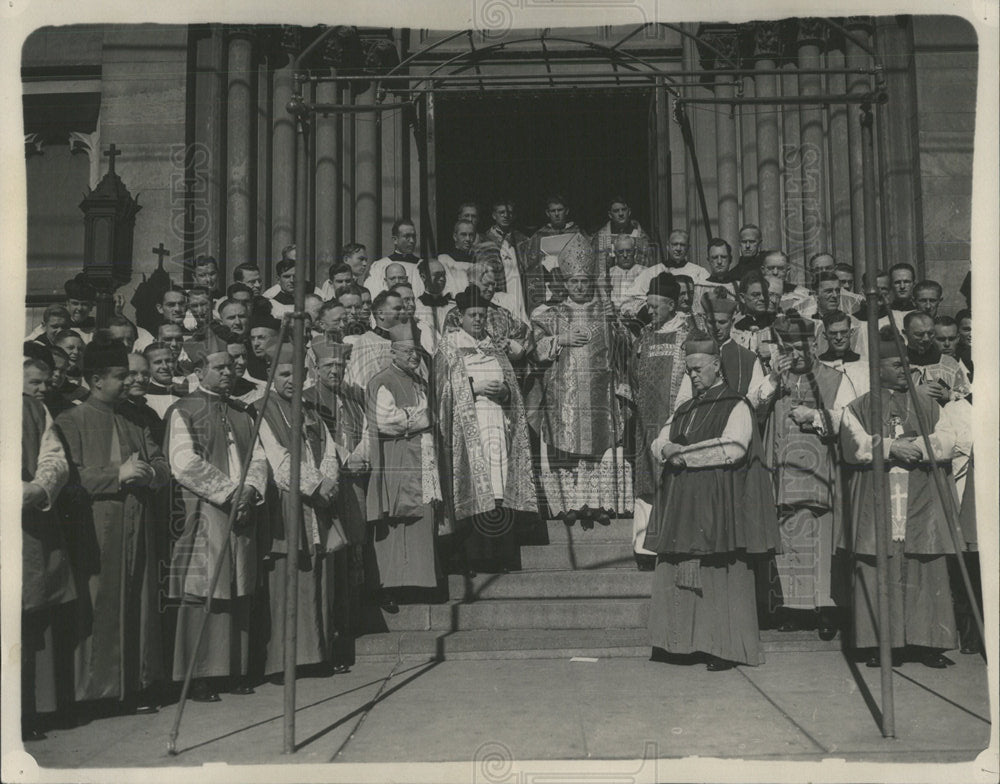 1935 Press Photo Bishop Cathedral Diamond Jubilee event - Historic Images