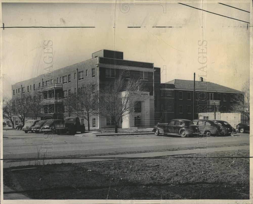 1949 Press Photo St. Thomas hospital,  Colby, KS - Historic Images