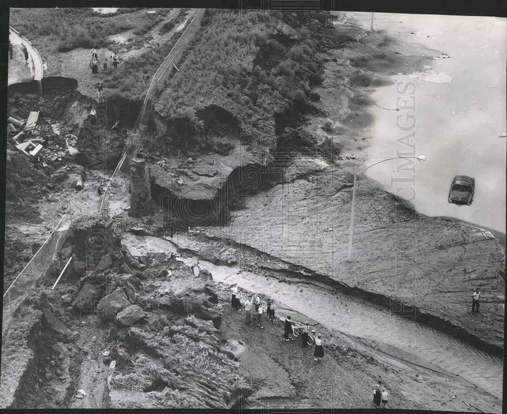 1956 Valley Highway roadway Helicopter - Historic Images