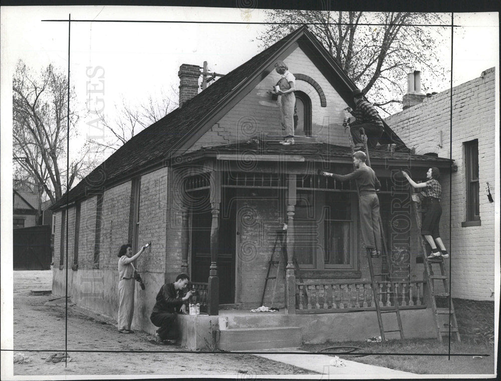 1941 Press Photo Students Denver home campaign Walden - Historic Images