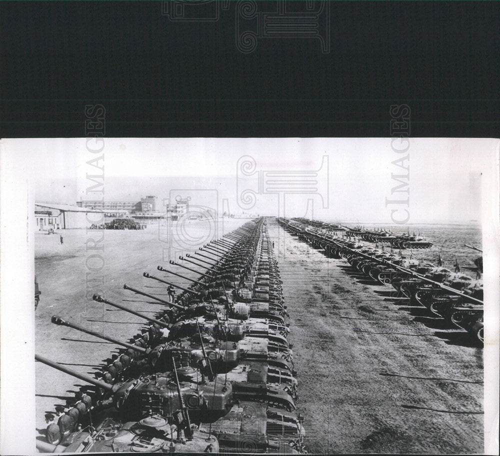 1953 Press Photo Verona American-built tank Italy - Historic Images