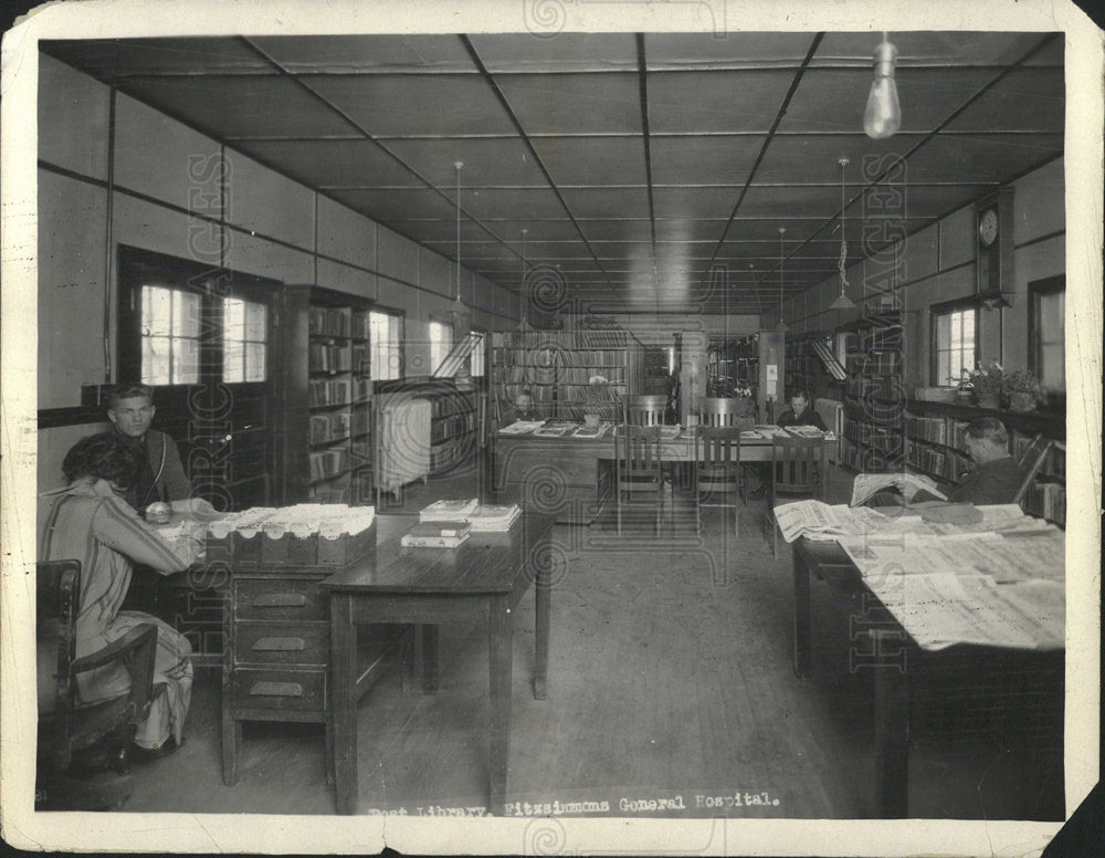 Press Photo Fitzsimons Army Medical Center Library - Historic Images