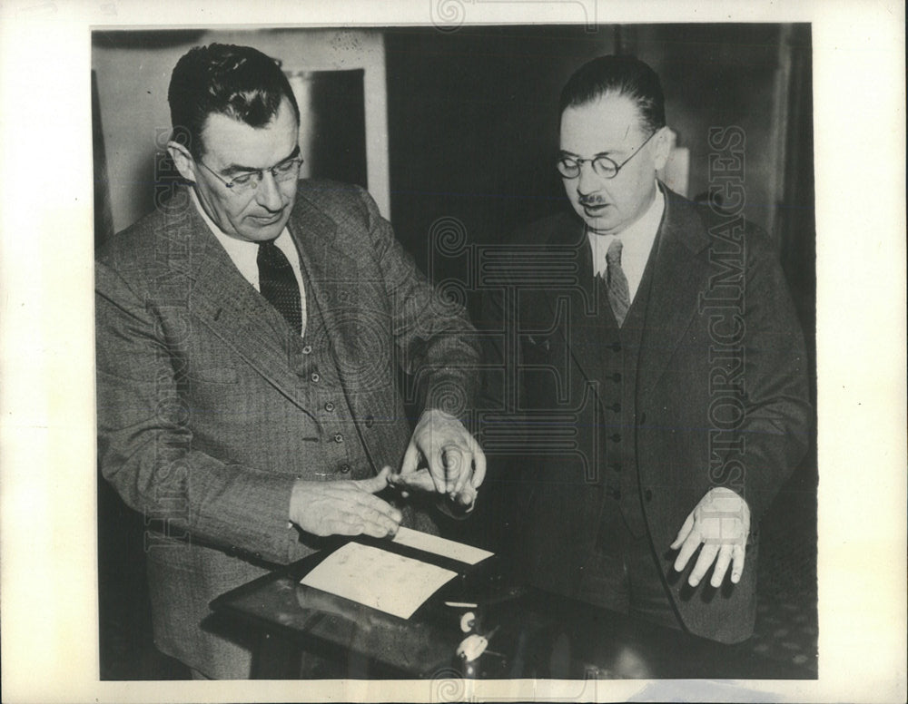 1934 Press Photo Rochester Police Fingerprints Campaign - Historic Images