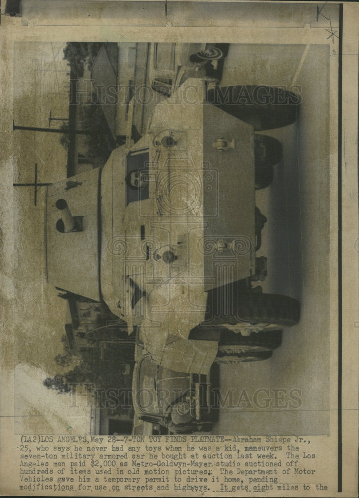 1970 Press Photo Abraham Shiepe Jr Armored Car - Historic Images