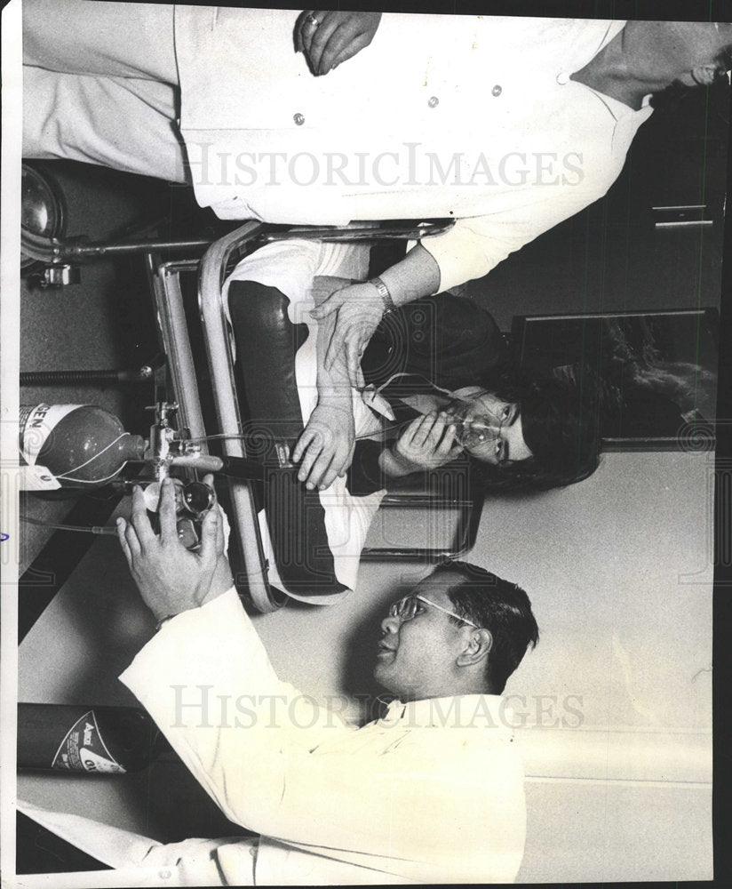 1974 Press Photo Carbon Monoxide Ravenswood Hospital - Historic Images