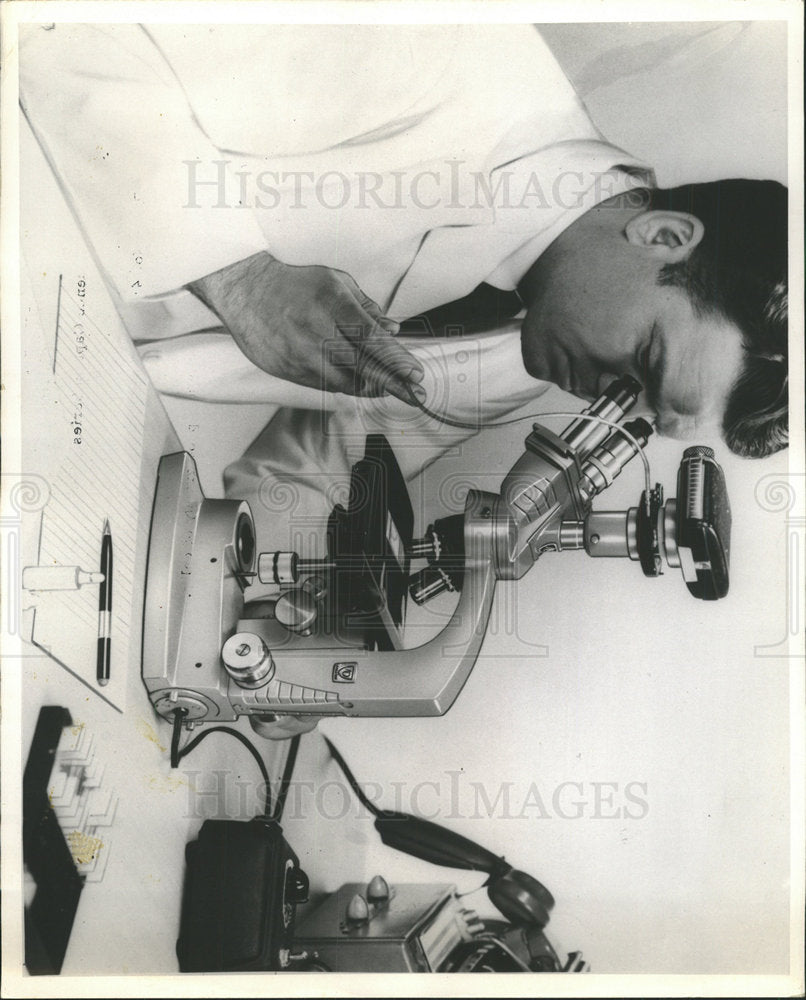 1964 Press Photo Cancer Detection Methods Research - Historic Images