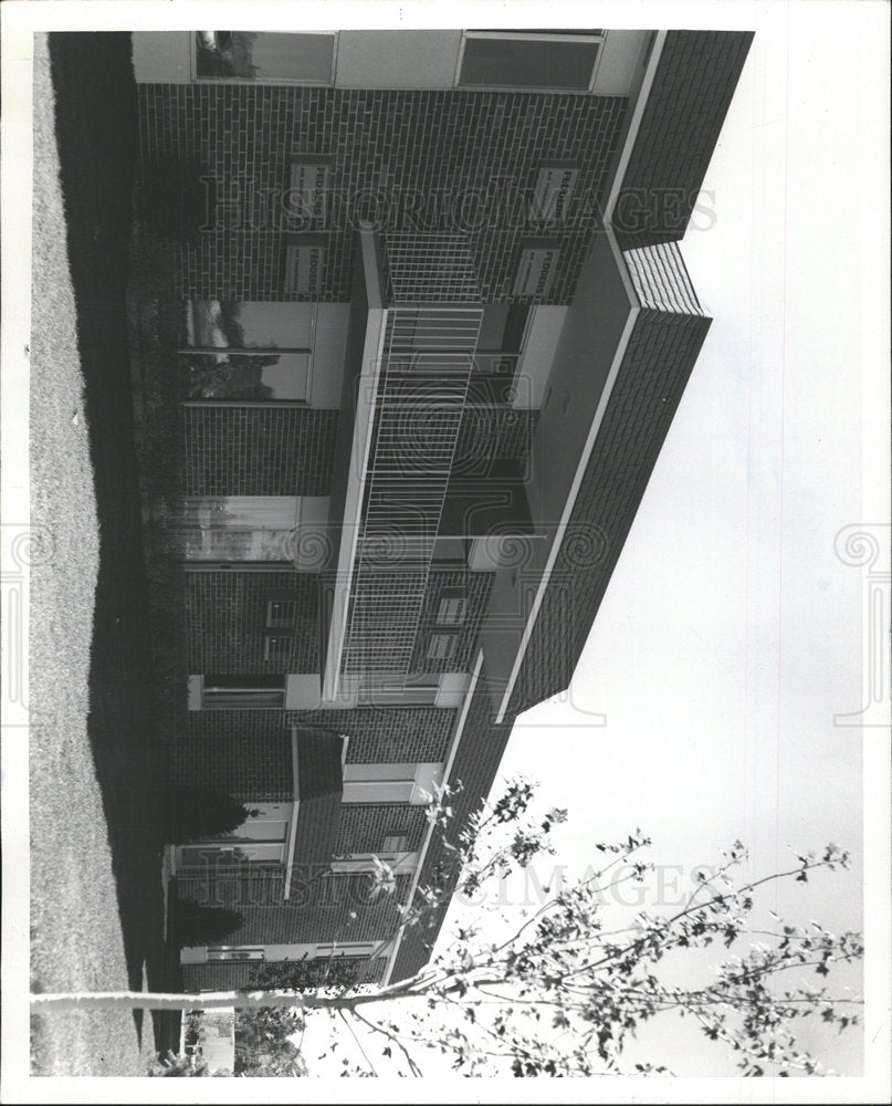 1971 Press Photo Mill Creek Buffalo Grove Builders - Historic Images