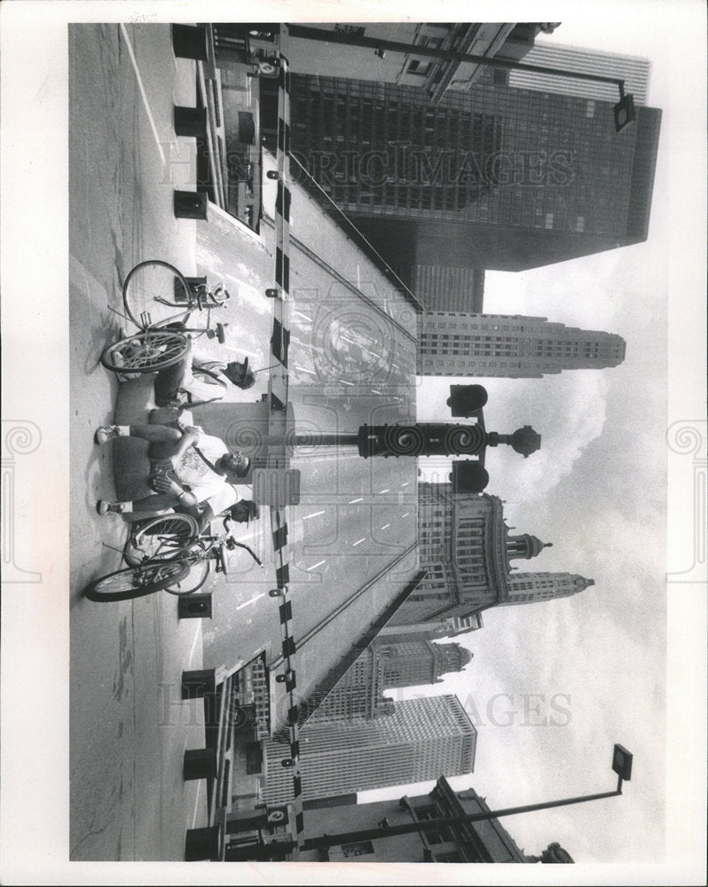 1989 Press Photo Michigan Avenue Bridge - Historic Images