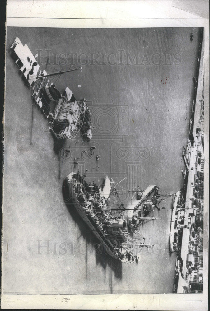 1956 Press Photo Salvage Ship Blocks Suez Canal - Historic Images