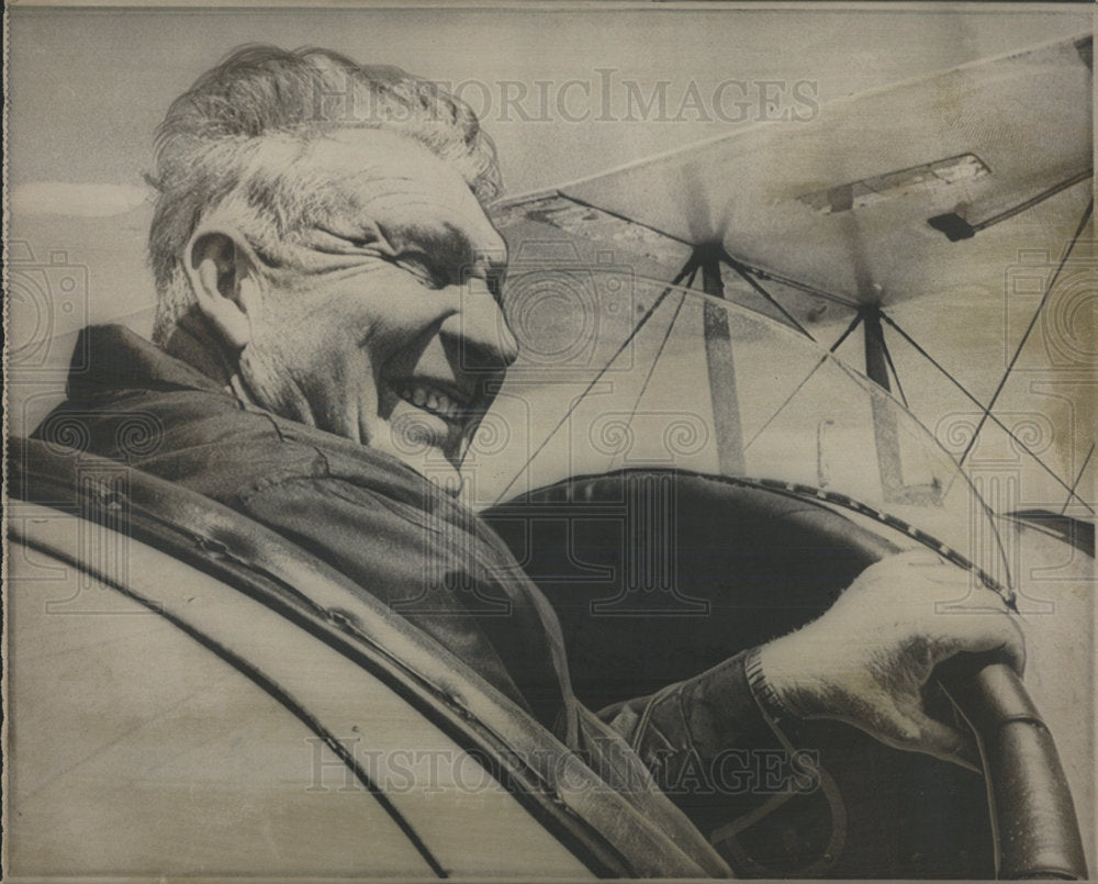 1968 Press Photo Bill Hackbarth DeHavilland Francisco - Historic Images