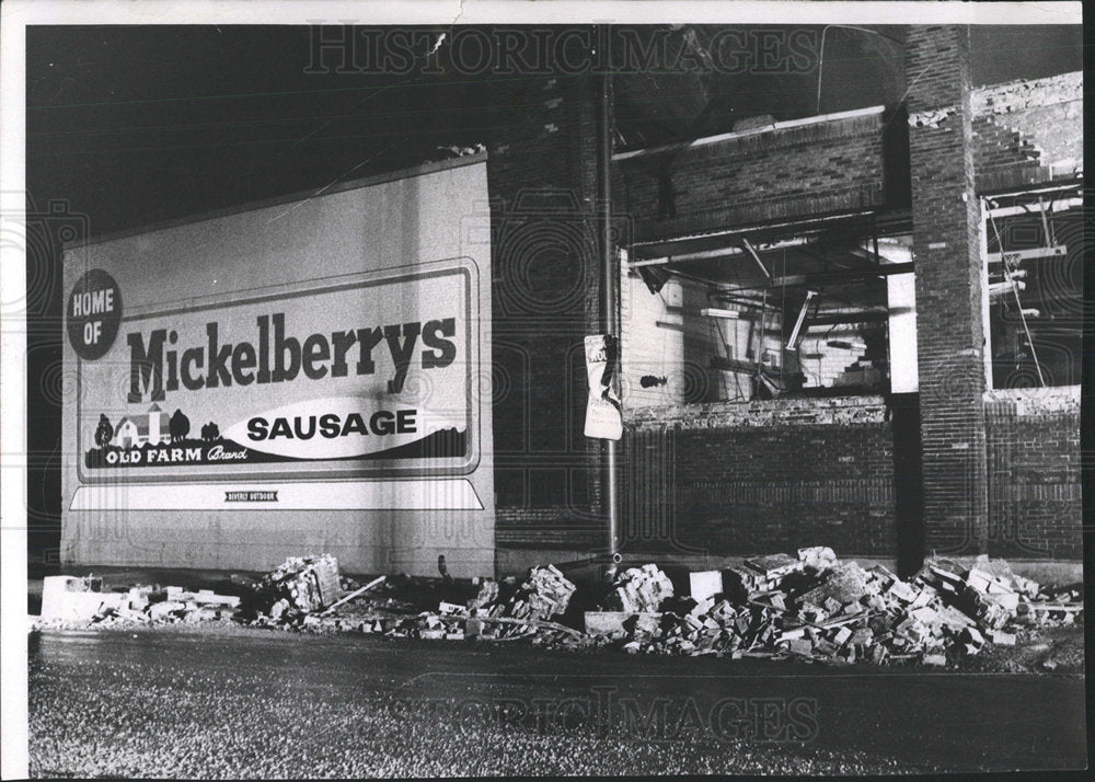 1968 Press Photo Mickelberry Sausage Co building part - Historic Images