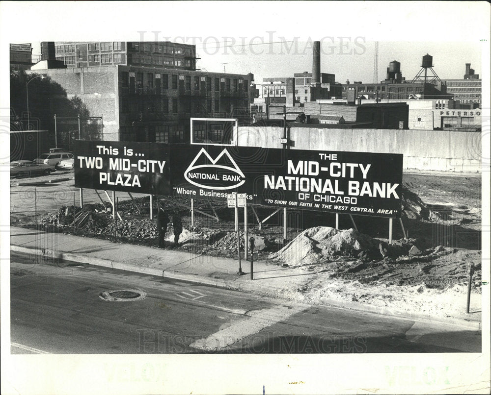 1974 Press Photo Mid City National Bank Plaza Construct - Historic Images
