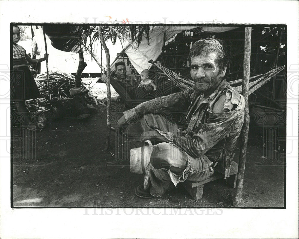 1981 Press Photo La Vitus Tundras Refugee Camp Salavdor - Historic Images