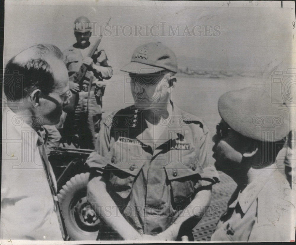 1965 Press Photo McGeorge Bondy William West Nguyen - Historic Images