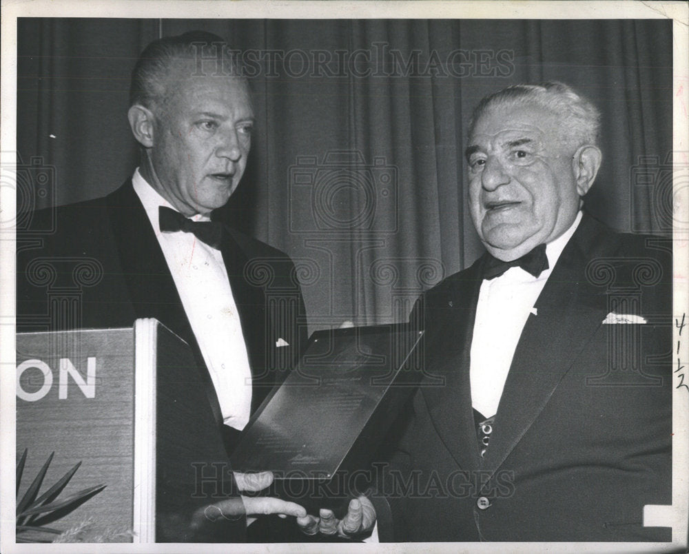 1962 Press Photo Adolph Kiesier in His Campaign - Historic Images