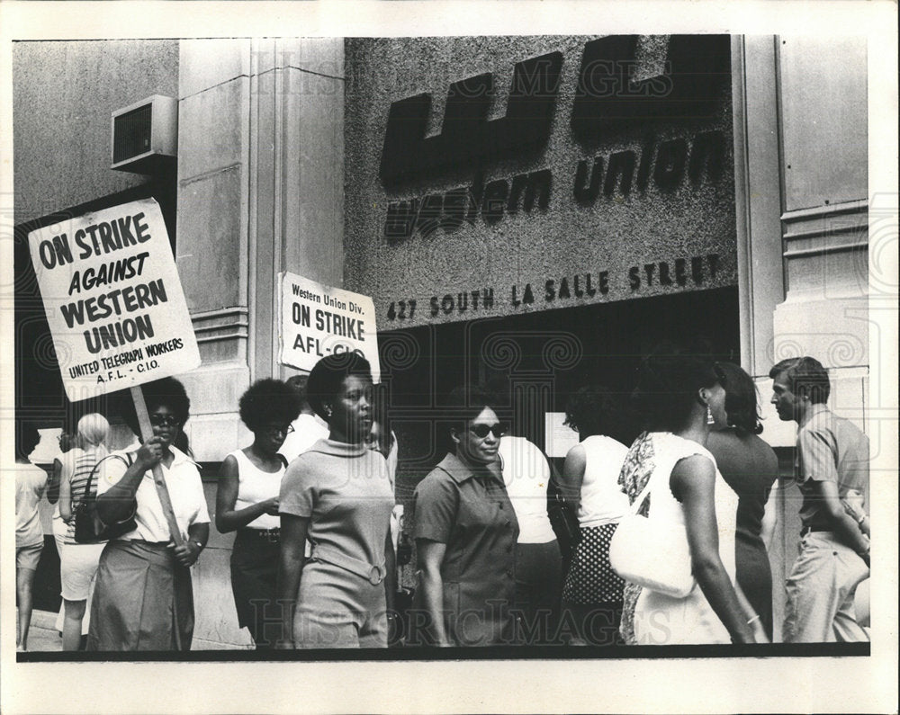 1971 Press Photo Western Union LeSalle St Les Hausne - Historic Images