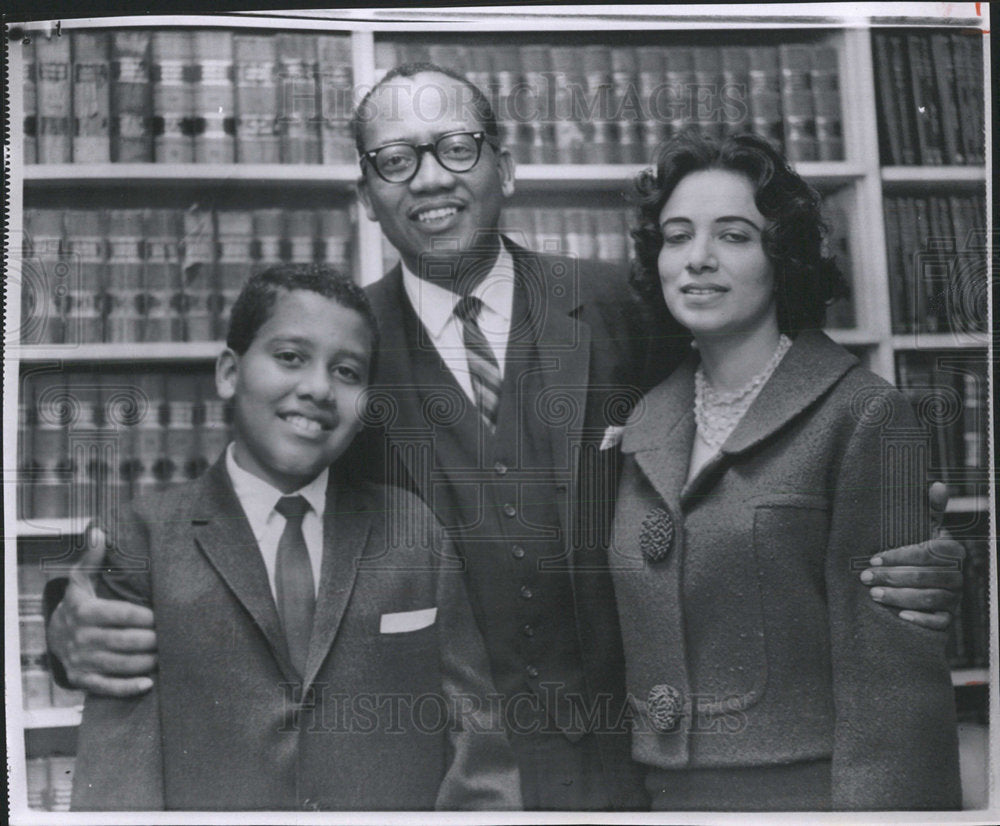 1962 Press Photo Leroy Johnson Georgia Negro Wife son - Historic Images