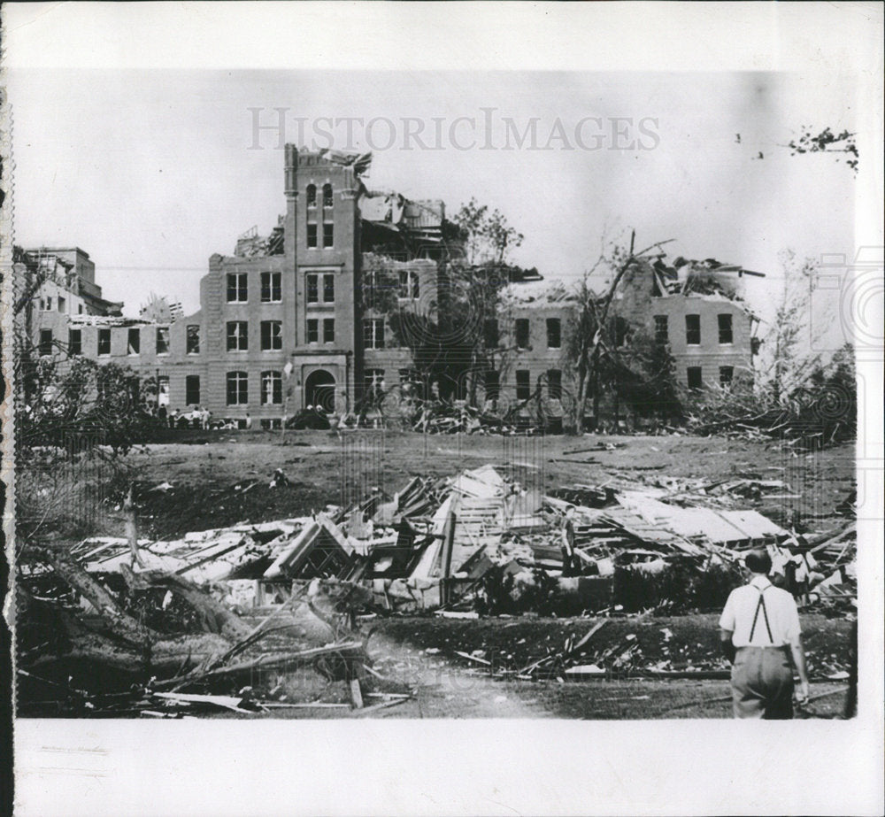 1953 Press Photo Assumption College Massachusetts wreck - Historic Images